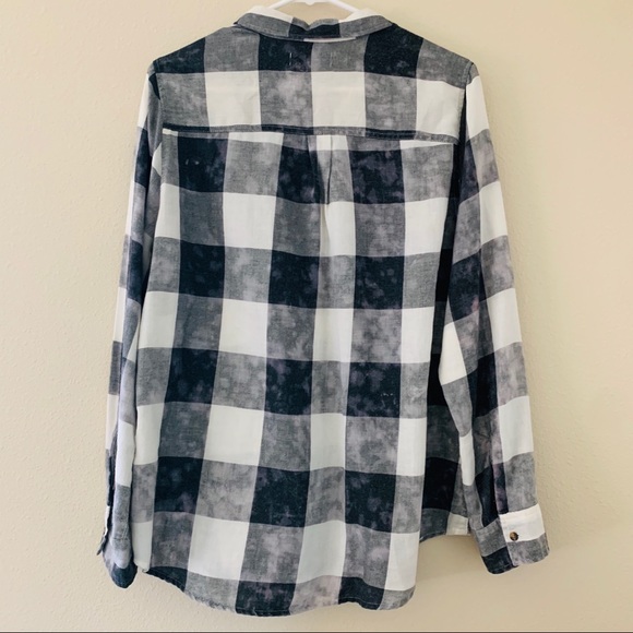 Hollister Grey Tones Flannel Top - Picture 4 of 4